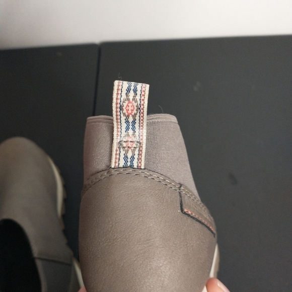 Merrell women's Alpine Chelsea Boot, size 9, taupe - Picture 6 of 12